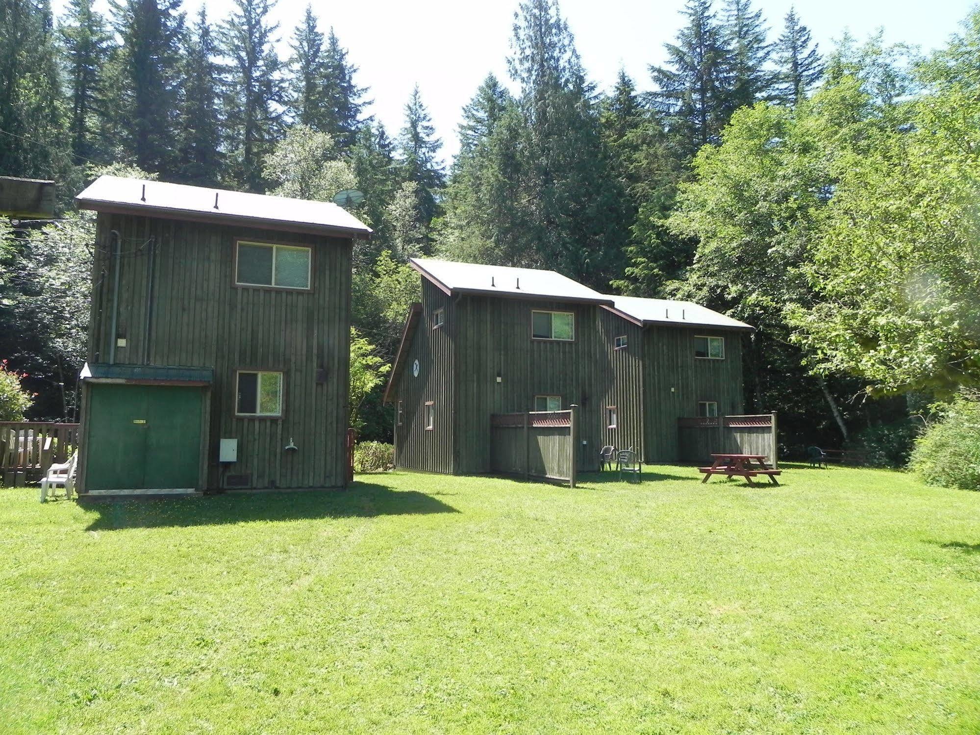 Forest Echoes Cabins Cultus Lake Eksteriør billede